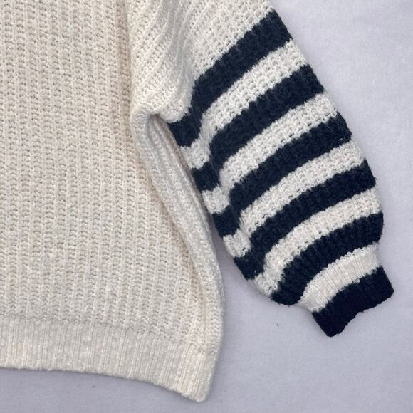 Urban Outfitters Overzised Turtleneck White Black Sweater Y2K Minimalist Sz M - Picture 5 of 8